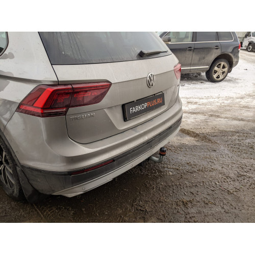 Фаркоп Motodor на Volkswagen Tiguan 2016- Арт. V101A (оцинкованный шар)