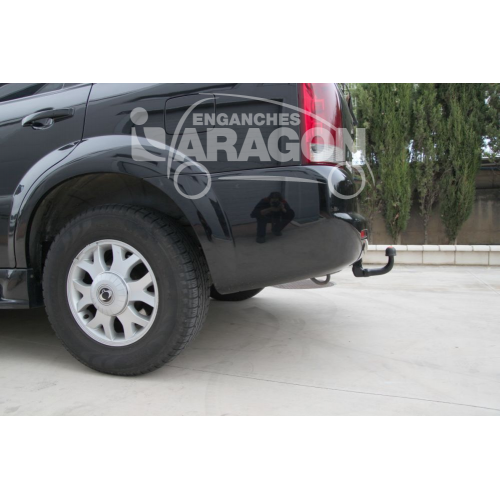 Фаркоп ARAGON на SSANG YONG Rexton 2002–2006  Арт. E3103AV 
