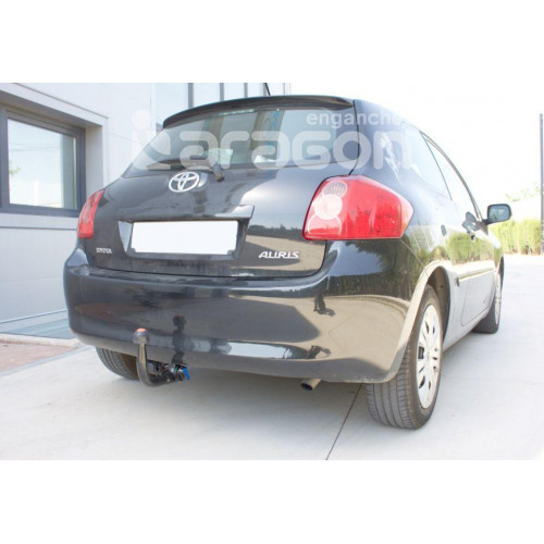 Фаркоп ARAGON на TOYOTA Auris 2007– Арт. E6417AV