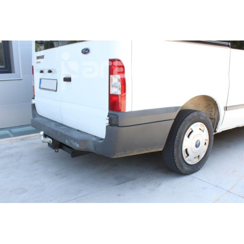 Фаркоп ARAGON на FORD Tourneo 2006–2014  Арт. E2005CC 