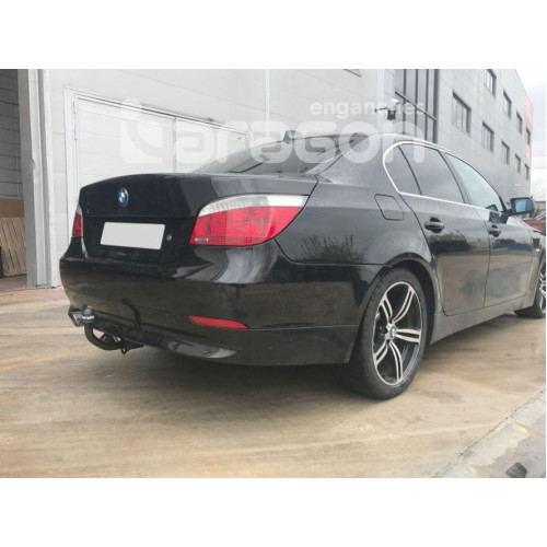 Фаркоп ARAGON на BMW 5 2003–2010  Арт. E0801CA (E60/E61)